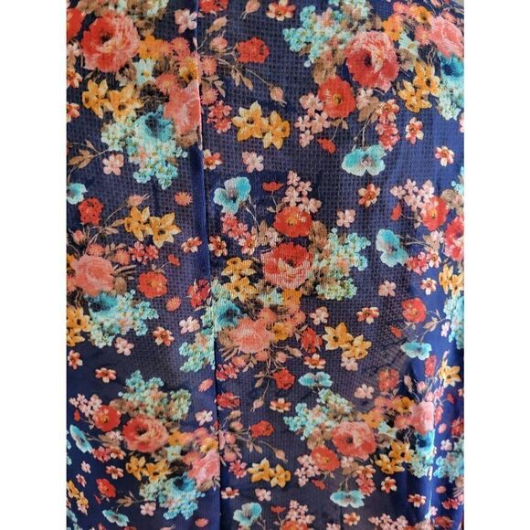 COVER UP   - Picture 4 of 6